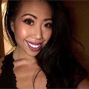 Meet your Posher, Zooey